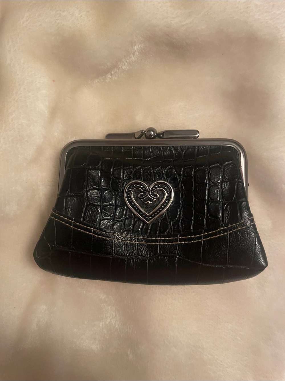 Black Croc-Embossed Heart Clasp Coin Purse